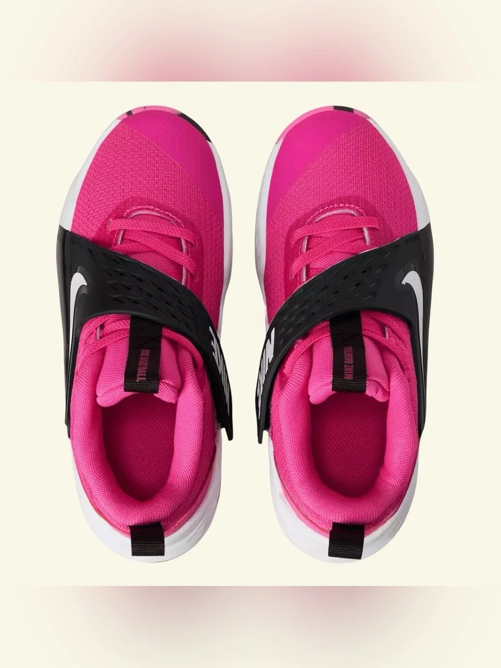 Nike Team Hustle D12 Sneakers Big Kids Size 7Y/ Fits Size 8.5 Women NEW